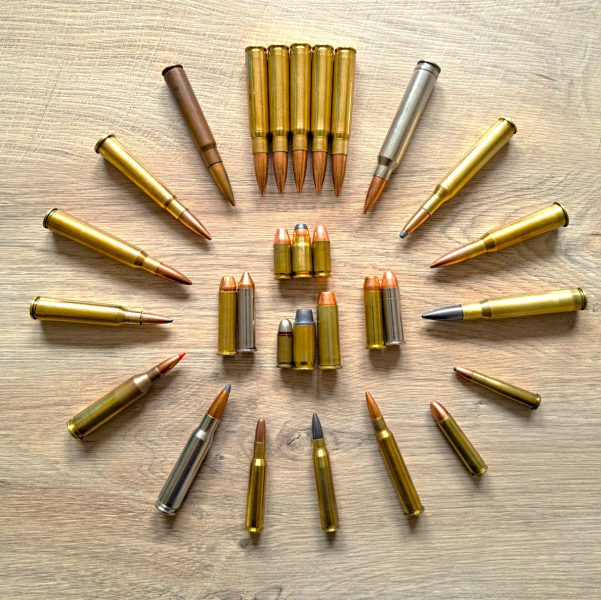 Konvolut Deko-Sammlerpatronen Militär- + Jagdmunition – Bild 2