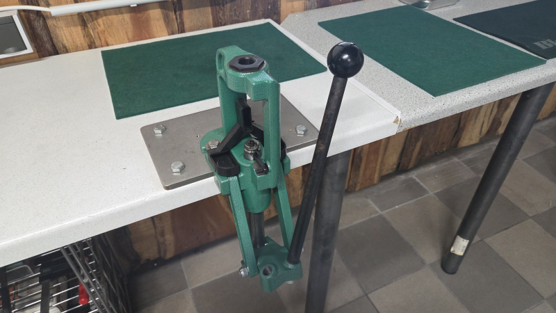 Automatisches Zündhütchen Setzgerät RCBS – Bild 3