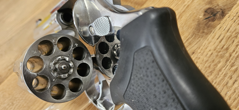 Taurus GO8CP / .357 Magnum Revolver – Edelstahl – 8-Schuss – TOP Zustand – Bild 3