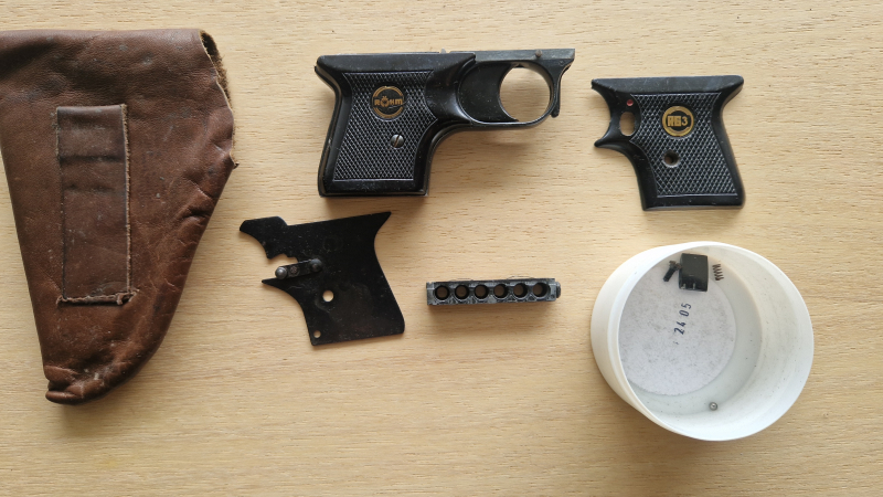 RÖHM RG 3 - Ersatzteilspender mit Lederholster – imagem 2