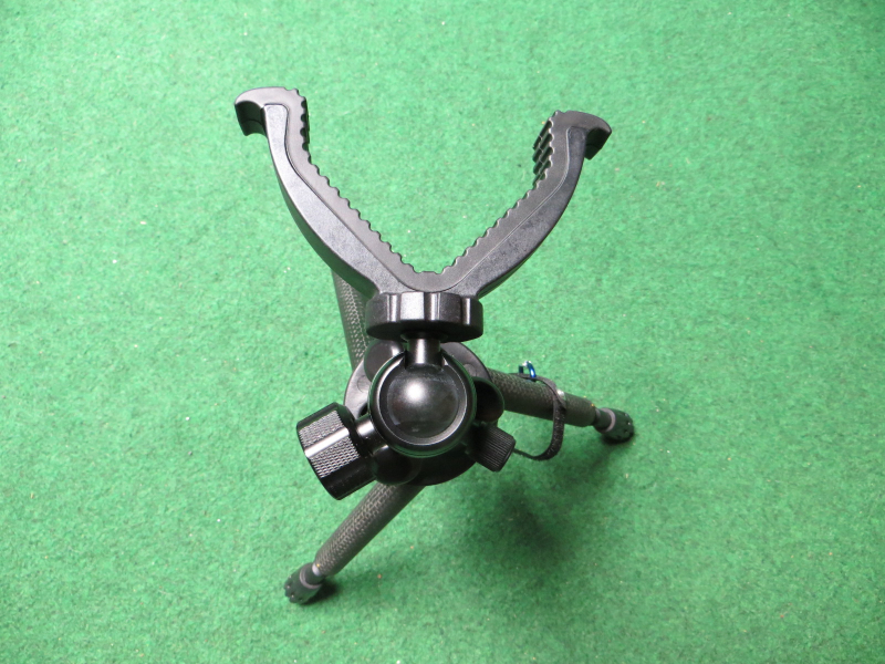 Dreibein Gewehr-Auflage aus Hochglanz-Carbon mit Spiks und Gummikappe – Bild 6