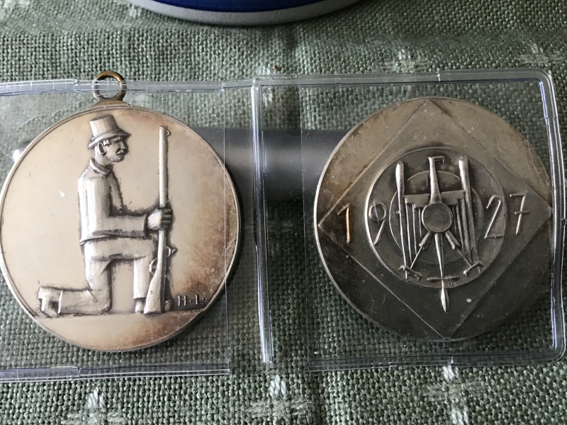 1 Bierkrug-Bundesschießen Feuerstutzen 1927 und 2 Silbermedallien Bundesschießen 1927 München – Bild 3