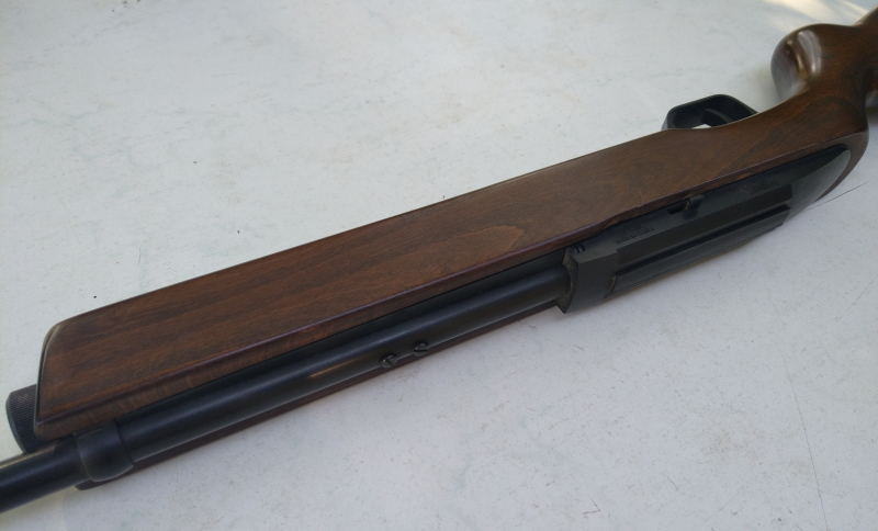 Crosman 1077 mit Holzschaft und UIT-Schiene – Bild 4