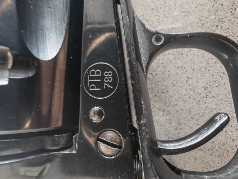 Weihrauch Western Single Action Hartford 1873 (PTB 788) + Gürtel & Holster – Wenig geschossen – obrázek 6
