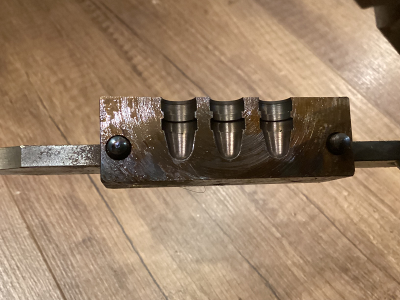 Gebrauchte 3 - fach GIEßZANGE / Kokille Dia.356 - 135gr. Kegel BB von Klaus Wich mit Griffen – Bild 3