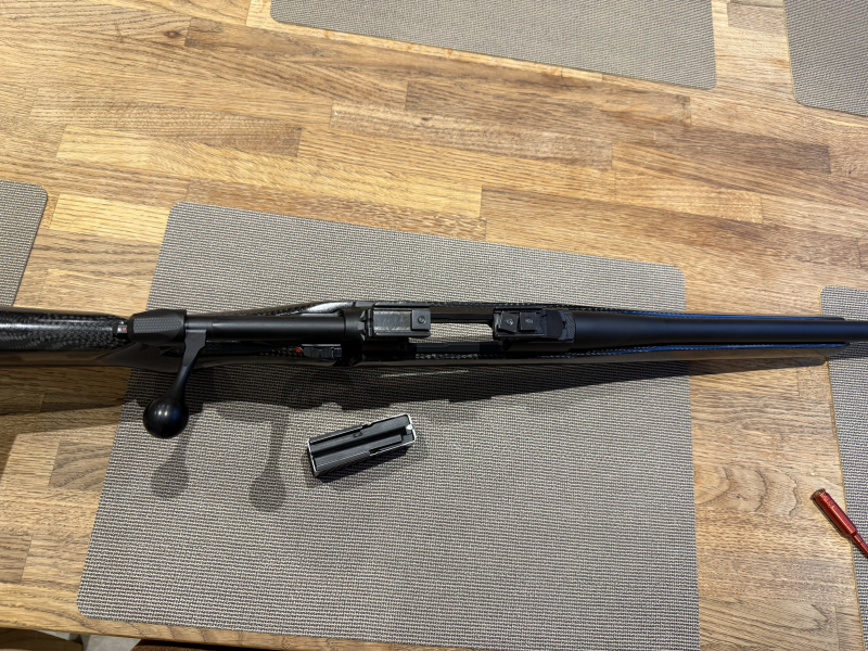 Sako 85 S, 6,5 creedmoor, Carbon, Spartan, Svemko Adapter – Bild 5