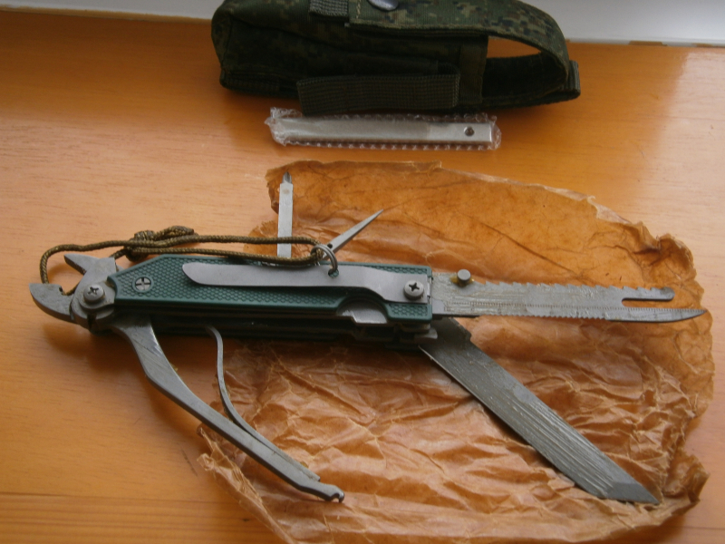 RUSSISCHES RATNIK MULTI TOOL – billede 3