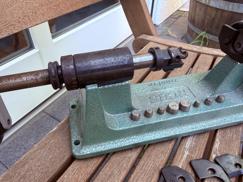 Hülsentrimmer RCBS incl Hülsenmundabdrehvorrichtung – Bild 2