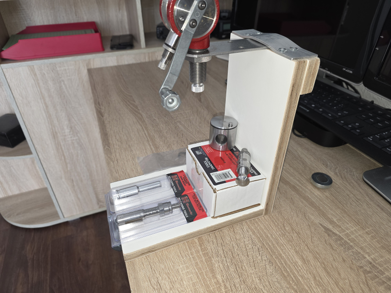 Hornady Lock-N-Load Powder Measure Pulverfüllgerät mit viel Zubehör – immagine 4