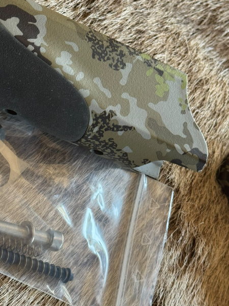 Blaser R8 Ultimate Schaft – Huntec Camo – gebraucht, Bestzustand – Bild 3