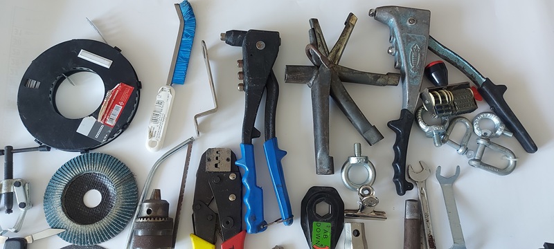 Werkzeug kiste mit Werkzeug – Bild 4