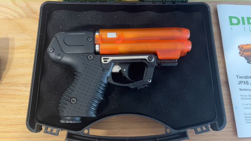 PIEXON JPX6 Jet Protector mit Koffer und Holster – nicht ausgelöst – optische Gebrauchsspuren – Bild 3