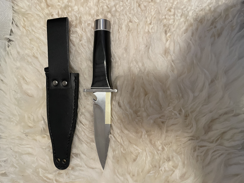 Schweres Messer mit Flaschenöffner – Bild 2