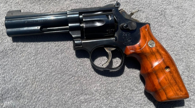 Smith & Wesson S&W Revolver im Kal. .22 Mod. 17 4" super Zustand – Bild 3