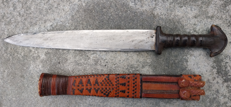 Selterner antiker Afrika-Dolch (Tuareg / Hausa) – Handgeschmiedet & reich verziertes Leder – Bild 2