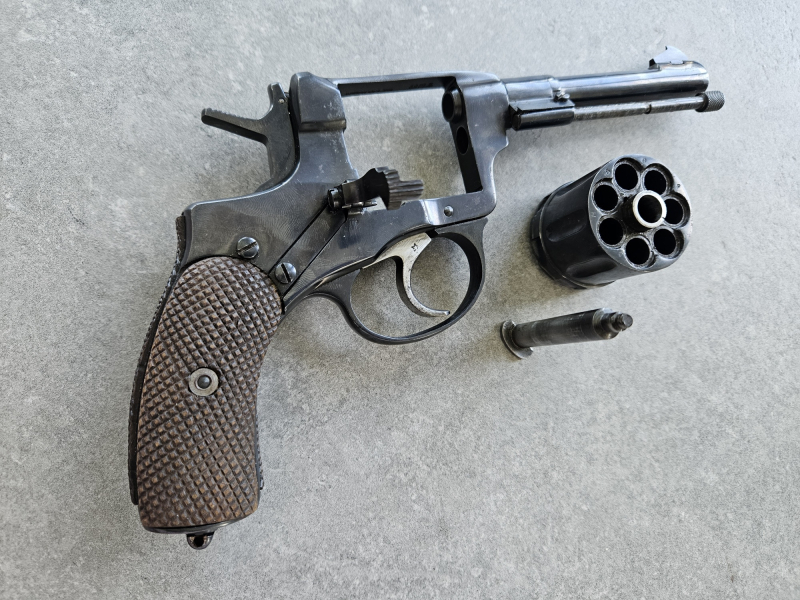 Revolver Izhmash Nagant M1895 im Kaliber 7,62 mm Nagant – billede 5