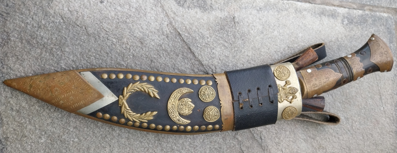 Prunk Kukri Messer Nepal Gurkha Khukuri mit Scheide & Zusatzmessern – Reich graviert – Bild 4