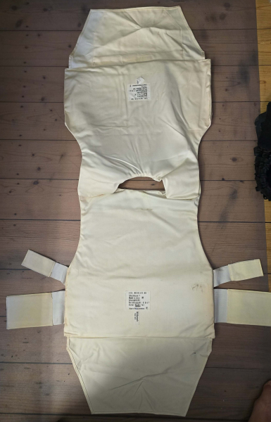 Original Polizei Schutzweste Schutzklasse 1, ballistische Einlagen Vorder- und Rückenteil – imaginea 2