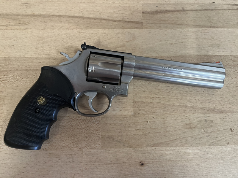 Smith and Wesson S&W 686 357 Revolver – attēls 3