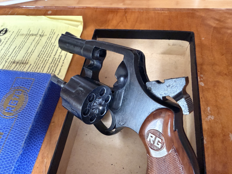 Röhm RG76 Signal Revolver Pistole 6mm Flobert Platzpatrone – Bild 2