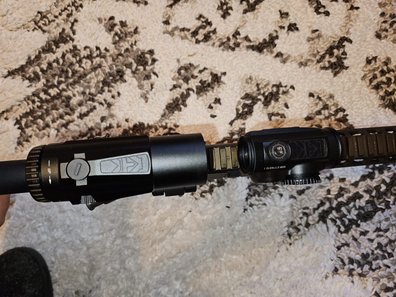 Vortex Sparc Solar Red Dot + Micro6x Magnifier – imagen 4