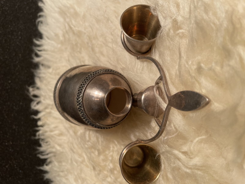 Likörflasche und 2 Becher versilbert – obrázek 2
