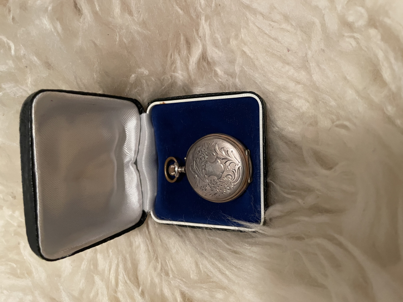 Silberne Taschenuhr mit Schatulle – Bild 5
