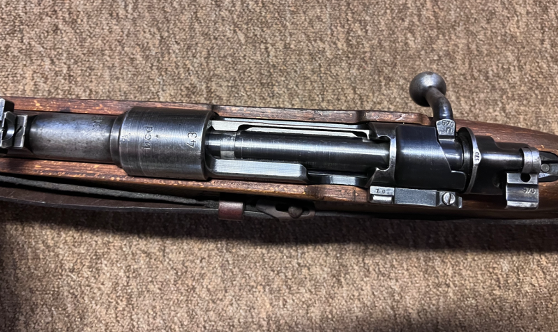 gebrauchte Repetierbüchse K 98 Hersteller Kodiert mit bdc Baujahr 43 nummerngleich ohne Neubeschuß – Bild 3