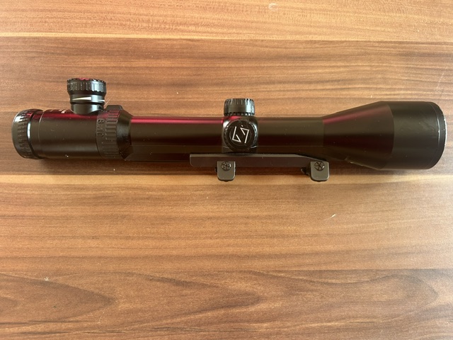 Premium Ansitzglas: Zeiss VaripointVM 2,5-10x50T* mit Schiene – Bild 2