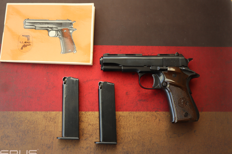 Halbautomatische Pistole von Llama Modell Especiale Kaliber .380 /Kaliber identisch 9mmBrowning-Kurz – Bild 1