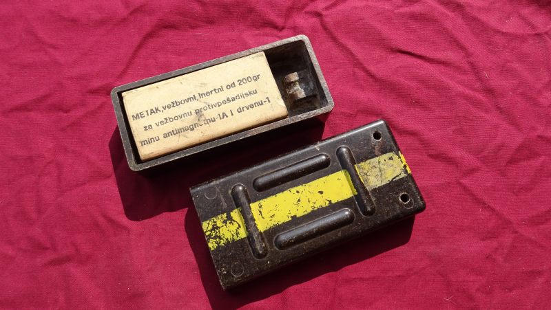 PMA-1 - Schützenmine mit Dummy-Sprengkörper. Ex-Jugo-Army ? schöner Zustand – Bild 1