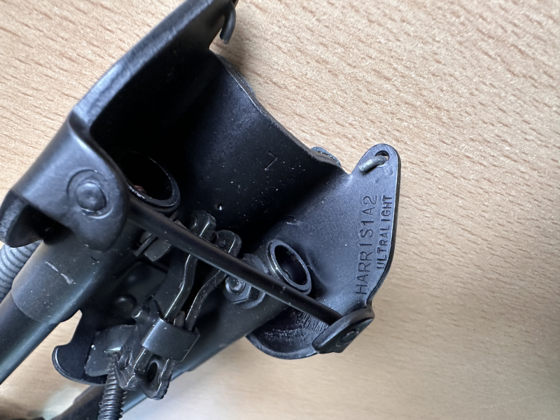 Bipod / Zweibein-Set: 1x Original Harris 1A2 Ultralight L + 1x Klon / Nachbau – Bild 2