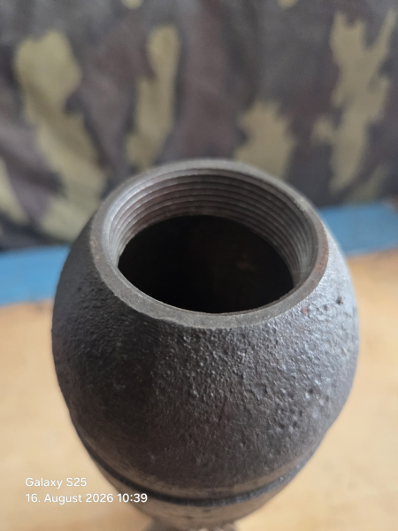 Englische 8 cm Werfer Granate ohne Zünder (Bombe Bodenfund Granate Zünder) – Bild 4
