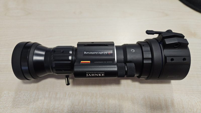 Jahnke Nachtsichtvorsatzgerät / Röhre DJ-8 NSV 1x48 – Bild 1