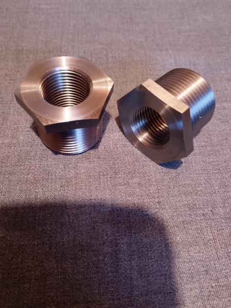 Pressenmutter 1-1/4"-7/8 " – image 1
