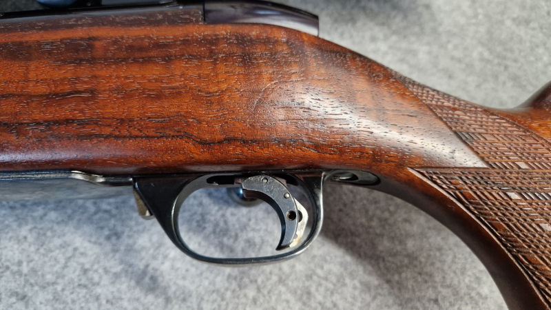 Weatherby Mark V DELUXE - 30-06 & B. Nickel Supra 3-10x52 auf Schwenkmontage – Bild 6