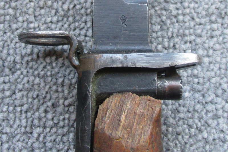 Norwegisches Krag Jörgensen Bajonett Seitengewehr M.1894 Wehrmacht Kongsberg mit Koppelschuh defekt – Bild 3