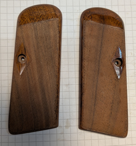 Pistolen Griffschalen für Browning Holz und Kunststoff – Bild 1