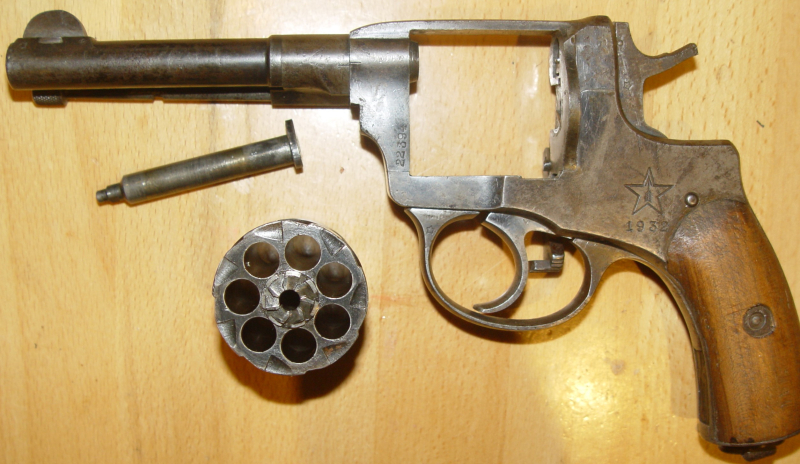 Russischer Nagant-Revolver – slika 2