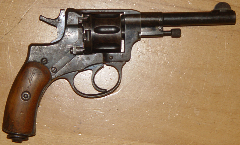 Russischer Nagant-Revolver – slika 1