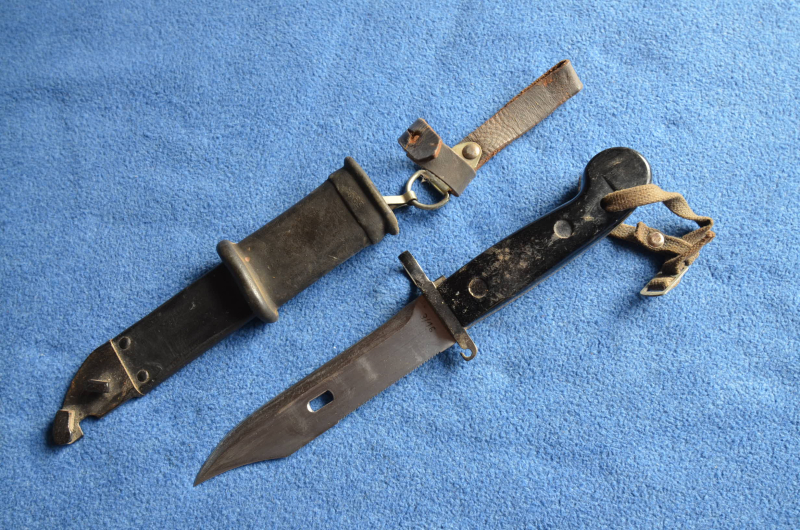 BAJONETT DDR NVA AK47 – Bild 1