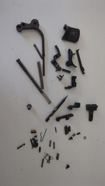 Erma ESP 85a .22lr freie Ersatzteile / Teilesatz – Bild 1