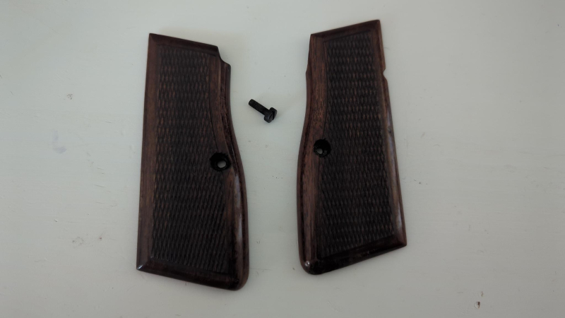 FN Browning GP 35 High Power Griffschalen – slika 1