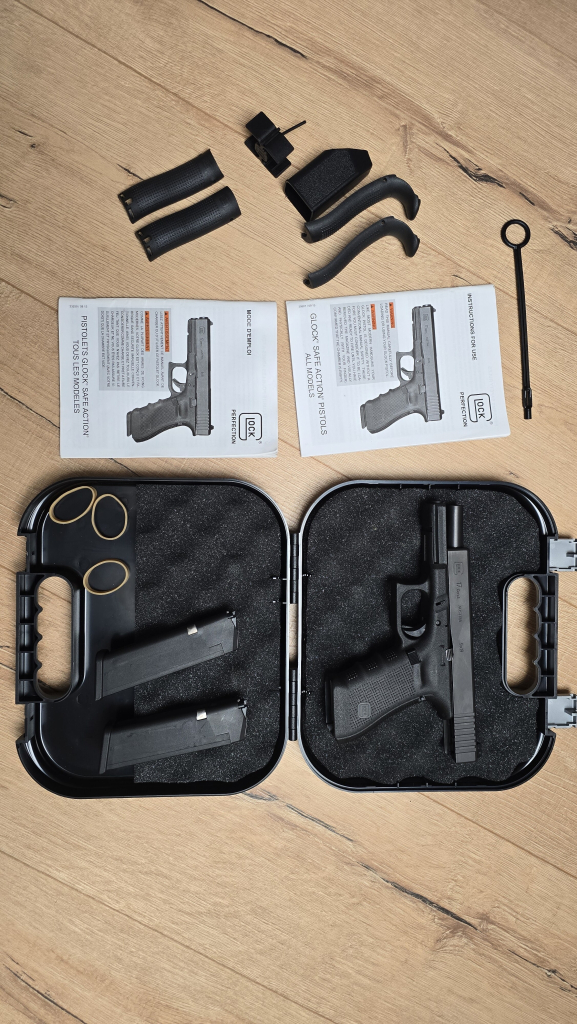 Glock 17 Gen 4 Kaliber 9x19mm mit Koffer und Zubehör – Bild 1