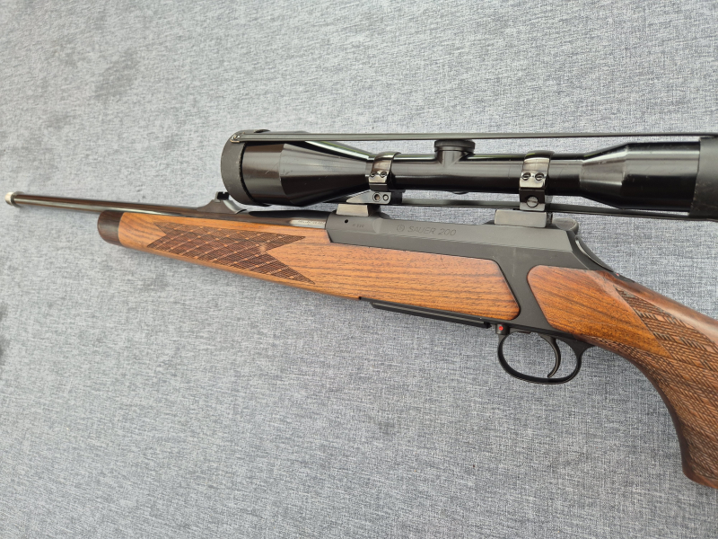 Sauer 200 .30-06 Zeiss 8x56 auf EAW – imagem 3