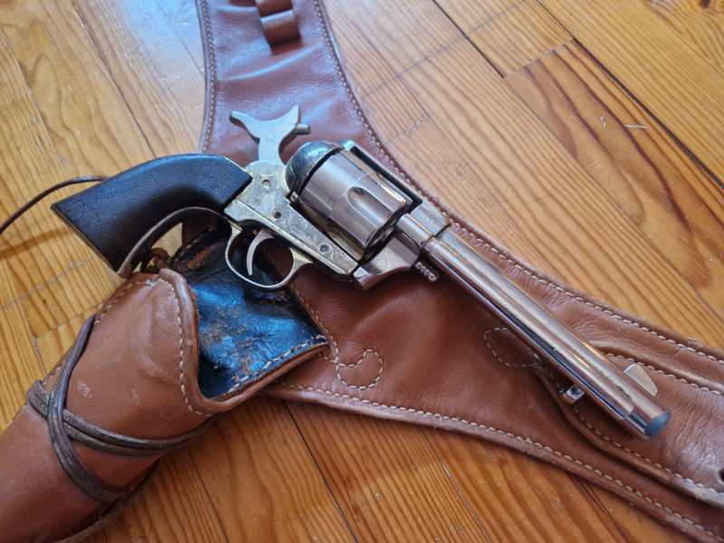 Westerngürtel, Leder Holster, Cowboy Gürtel inklusive Colt Single Action Army .45 Replika, COLT SAA – Bild 5