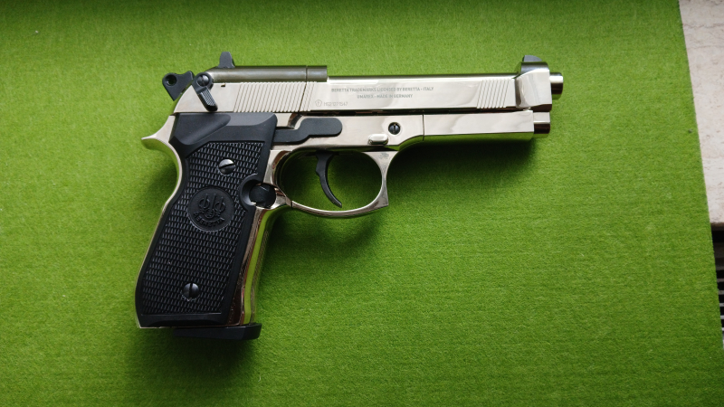 Umarex Beretta M 92 FS polished chrome – Bild 2