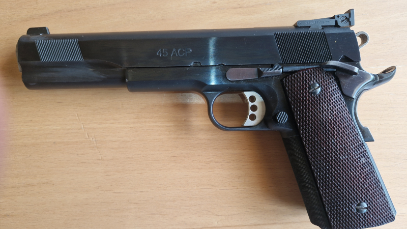 Les Bear Premier II .45ACP 6 Zoll Sportpistole – Bild 3
