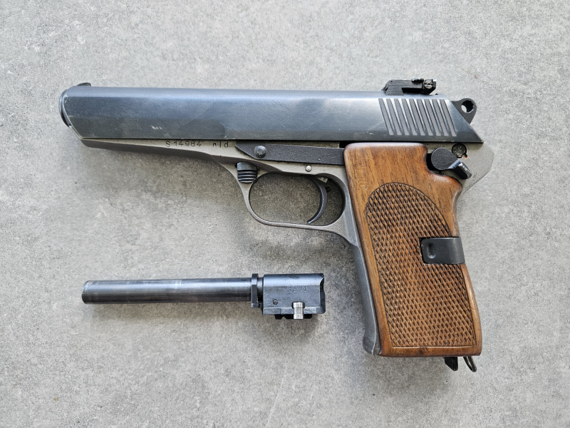 Halbautomatische Pistole CZ 52 im Kaliber 7,62 mm Tokarev mit Austauschlauf im Kaliber 9 mm Luger – Bild 1