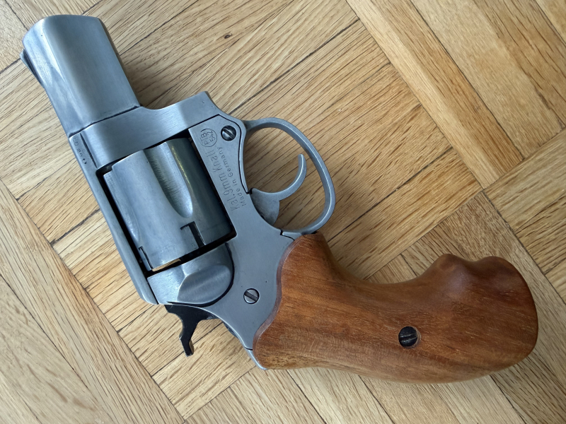 ME 38 Compact - PTB 542 - 9mm Knall - Holzgriffschaeln – снимка 1